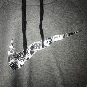 Nike women’s sweatshirt